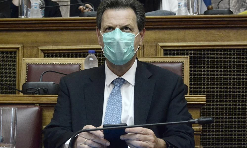 Παραδοχή Σκυλακάκη: «Κάθε εβδομάδα αυστηρού απαγορευτικού κοστίζει στην οικονομία κοντά στα 200 εκατ. ευρώ»